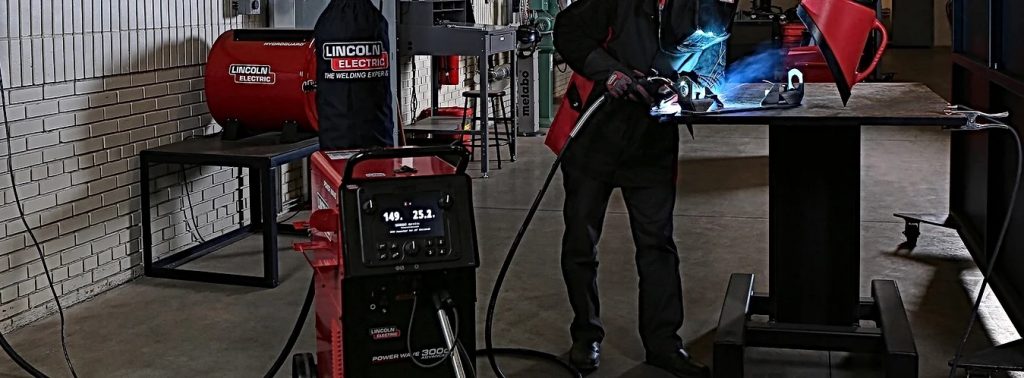 What Is The Difference Between AC And DC Welding Machines?